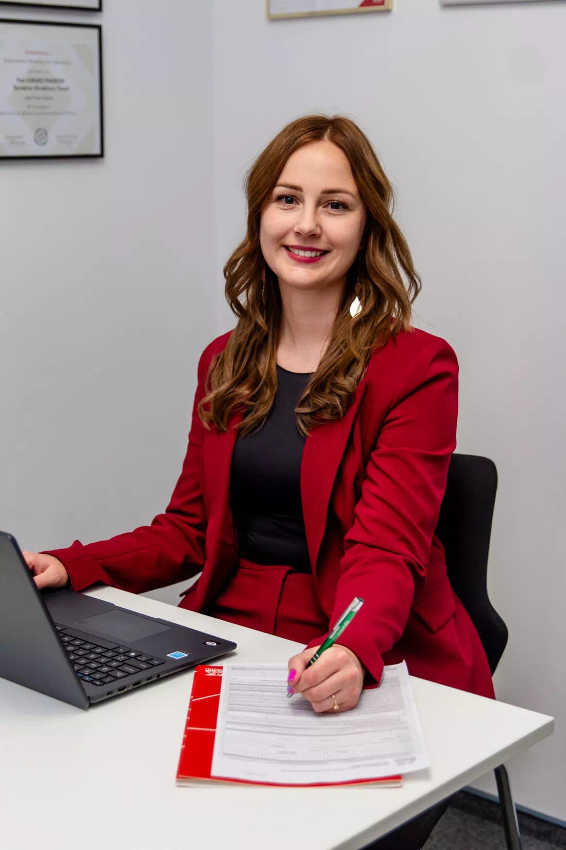 Monika - specjalista ds. BHP i Ubezpieczeń